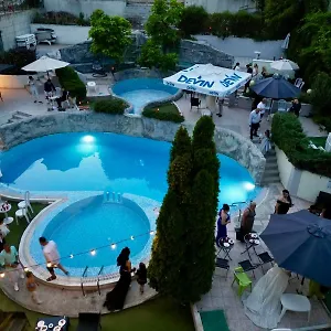 3* Otel Brilliance