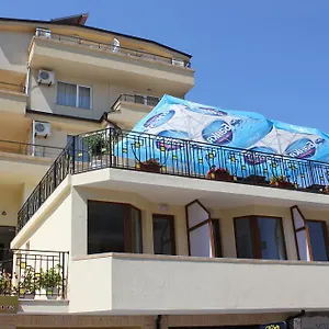 https://hotel-radik.sozopol-hotels.com
